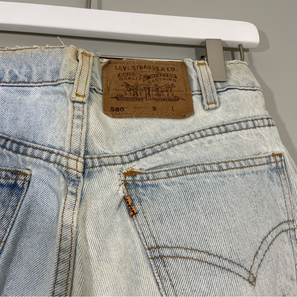 Vintage Levi’s 580 Denim Jean Shorts Baggy Fit Jorts - Picture 4 of 10